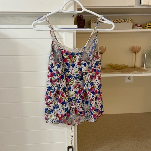 Crochet + Floral Babydoll Tank Top - Picture 3 of 4